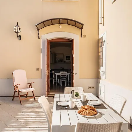 Donna Franca By Sthey Villa *